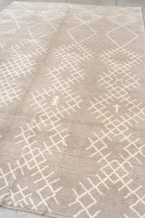 Vintage Moroccan Area Rug (7' x 11')
